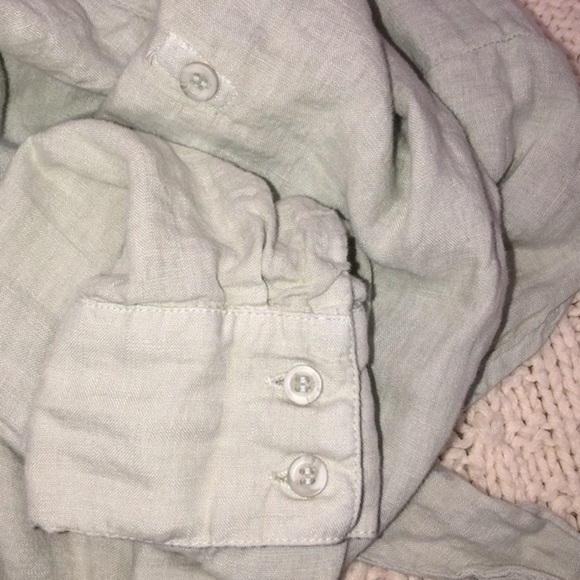 Cloth & Stone small green linen tie front top - Picture 5 of 6